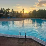 Holiday home Club 14f